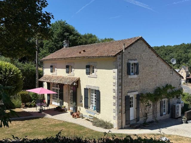 Maison vente à Montmorillon, Civray