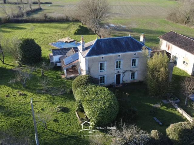 Maison vente à Parthenay, Vausseroux