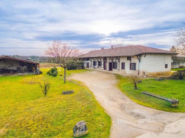 Maison vente à Bourg-en-Bresse, Saint-etienne-du-bois