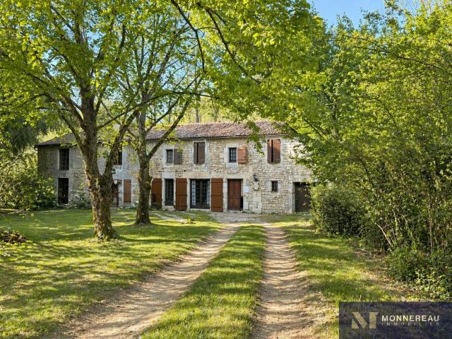 Maison vente à Angoulême, Ruelle-sur-touvre