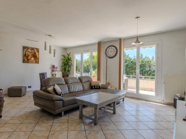 Maison vente à Métropole de Lyon, Auvergne-Rhône-Alpes