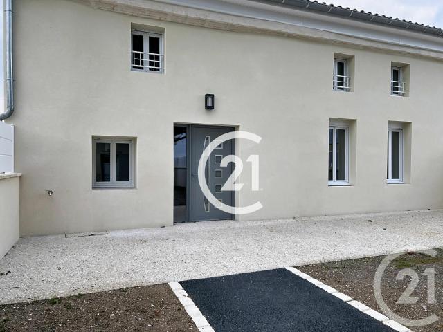 Maison location à France métropolitaine, Jarnac-champagne