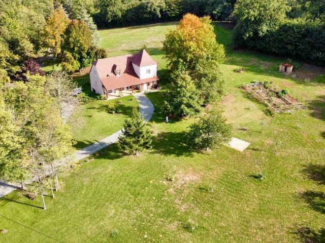 Maison vente à France métropolitaine, Saint-avit-de-vialard