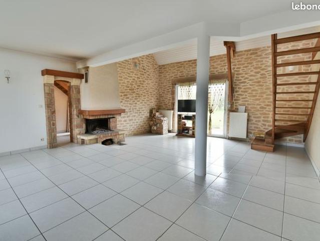 Maison vente à La Flèche, Guécélard
