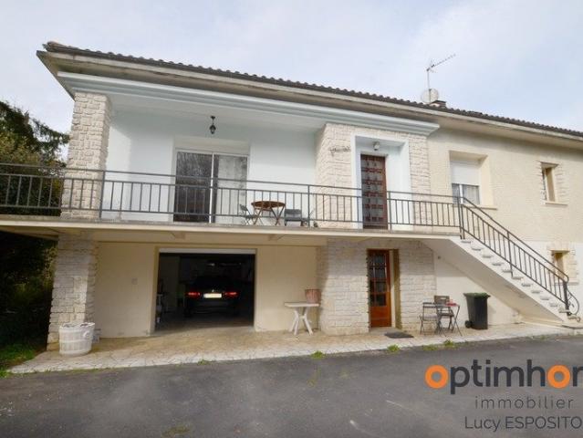 Maison vente à Confolens, Saint-laurent-de-céris