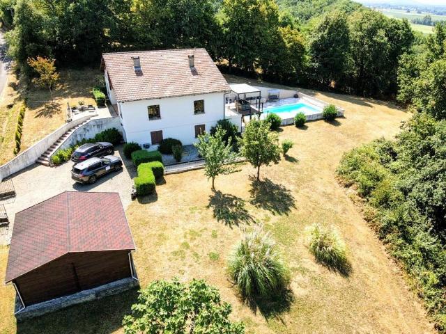 Maison vente à Mirande, Troncens
