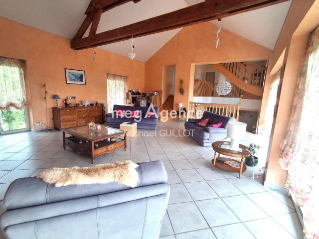 Maison vente à Bourg-en-Bresse, Grand-corent