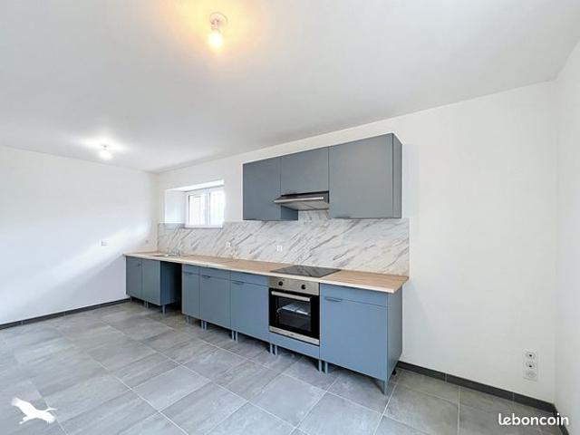 Maison vente à Sainte-Sévère, Charente