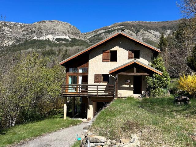 Maison vente à Castellane, Beauvezer