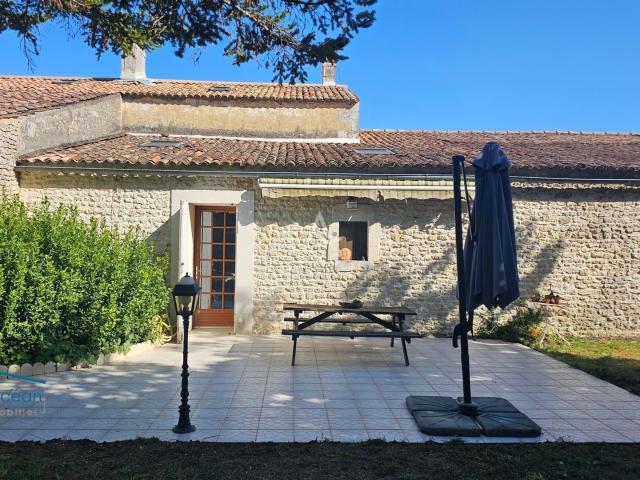 Maison vente à Vouillac-le-Haut, Saint-Romain-de-Benet