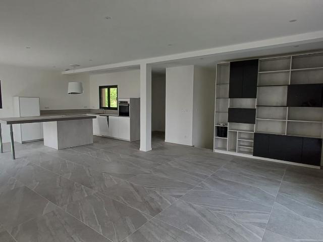 Maison vente à Clermont-Ferrand, Les Martres-de-veyre
