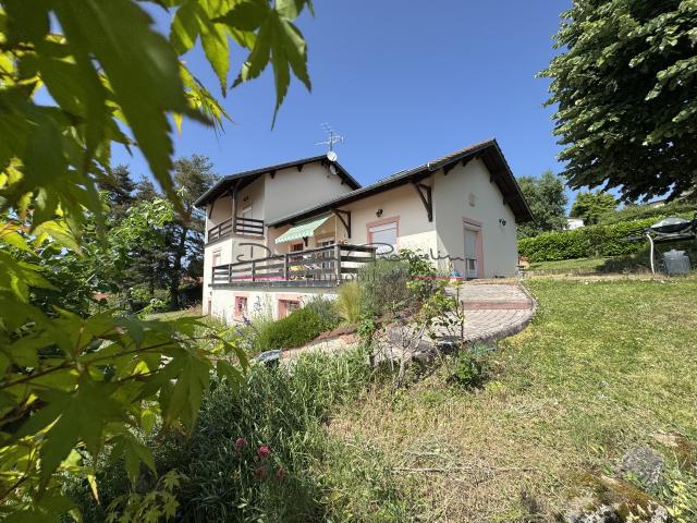 Maison vente à Cours-la-ville