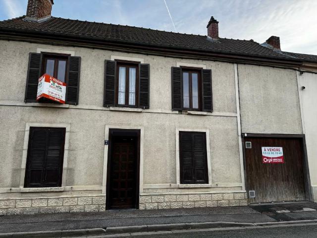 Maison vente à Amiens, Conty