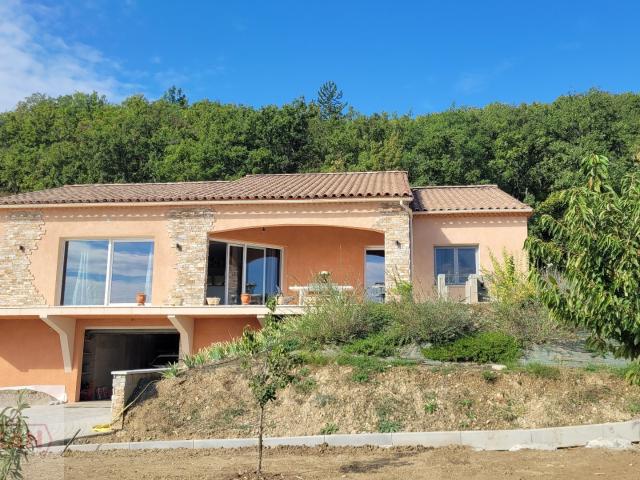 Maison vente à La Tuilière, Lazer