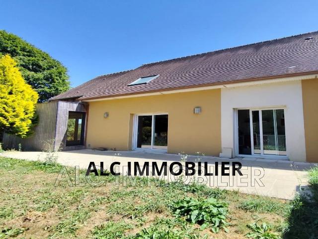 Maison vente à Zone Commerciale de Cerisé, Cerisé