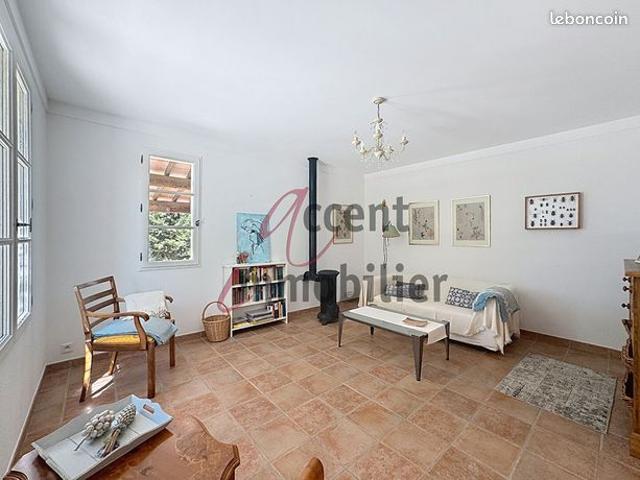 Maison vente à Arles, Mollégès