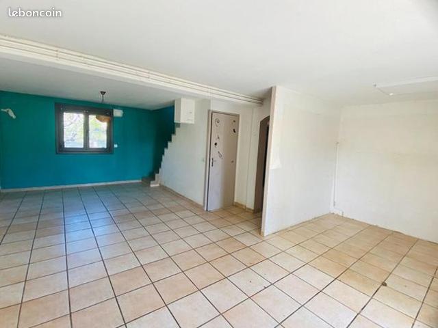Maison vente à Tarbes, Salles-adour