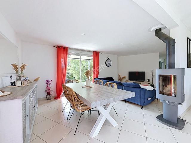 Maison vente à Segré, Montguillon