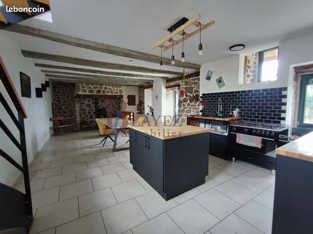 Maison vente à Ussel, Veyrières