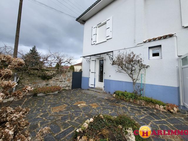 Maison vente à Rochechouart, Saint-junien