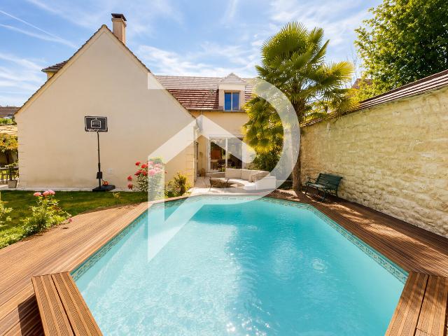 Maison vente à Saint-Germain-en-Laye, Maule