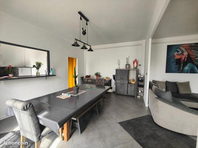 Maison vente à Sens, Noé