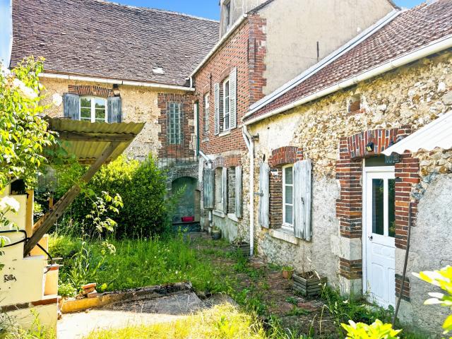 Maison vente à Montargis, Courtenay