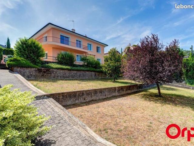 Maison vente à Caluire-et-Cuire, Rhône