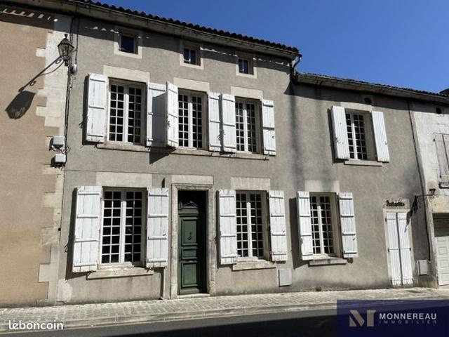 Maison vente à Cognac, Barbezieux-saint-hilaire