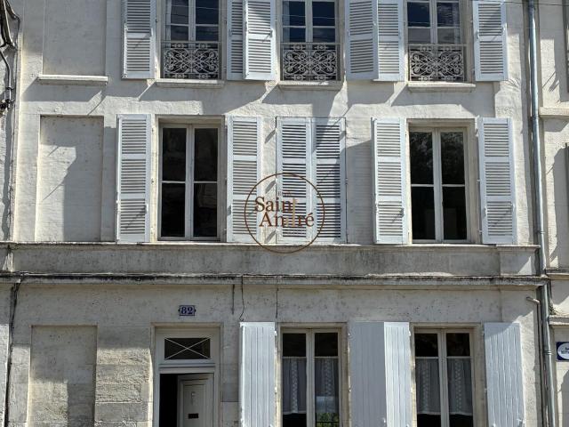 Maison vente à Angoulême, Aignes-et-puypéroux