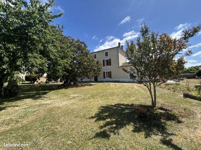 Maison vente à Confolens, Chasseneuil-sur-bonnieure