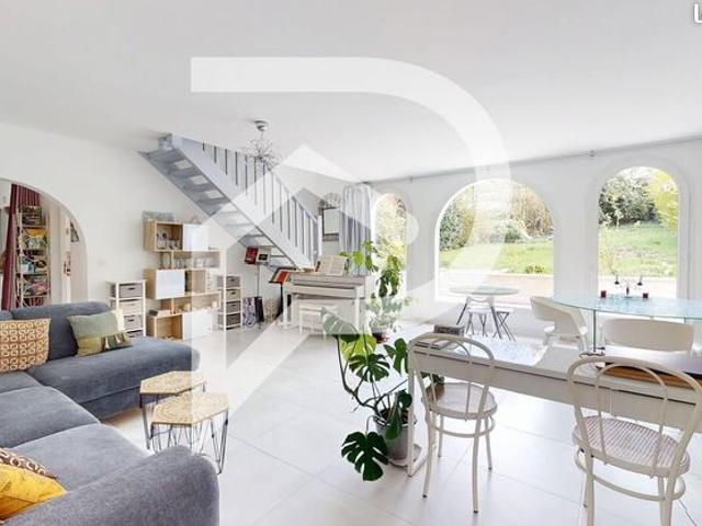 Maison vente à Saint-Germain-en-Laye, L'etang-la-ville