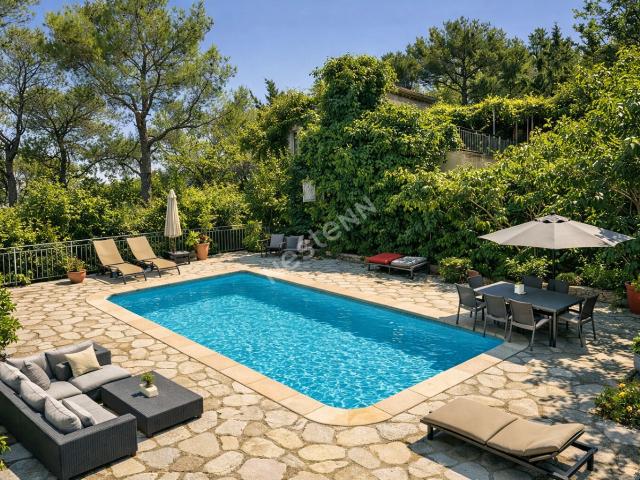 Maison vente à Marseille, Peypin