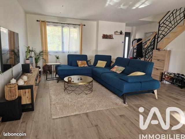 Maison vente à Versailles, Plaisir