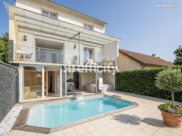 Maison vente à Antony, Le Plessis-robinson