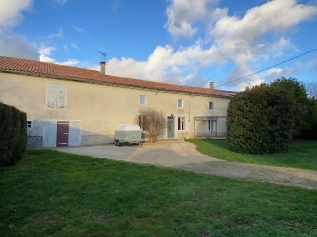 Maison vente à Montmorillon, Chaunay