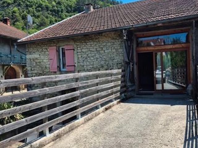Maison vente à Saint-Claude, Lect
