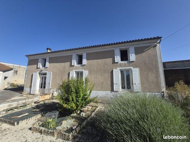Maison vente à Saint-Jean-d'Angély, Loiré-sur-nie
