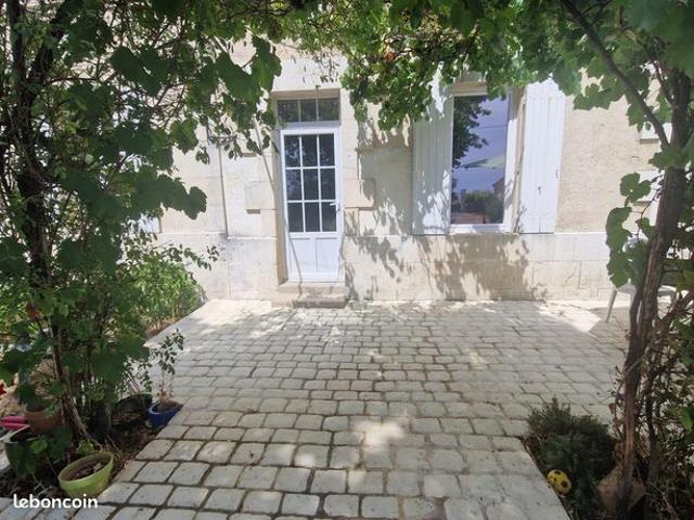 Maison vente à Saint-Jean-d'Angély, Saint-jean-d'angély