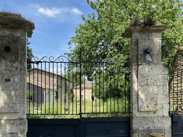 Maison vente à Niort, Chef-boutonne