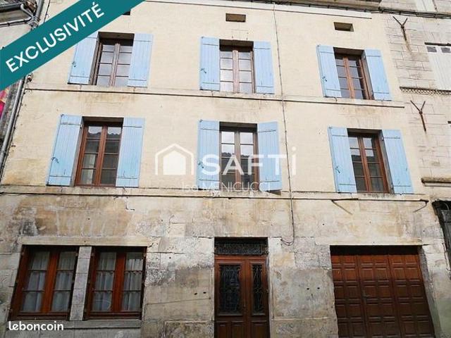 Maison vente à Nontron, Bourdeilles