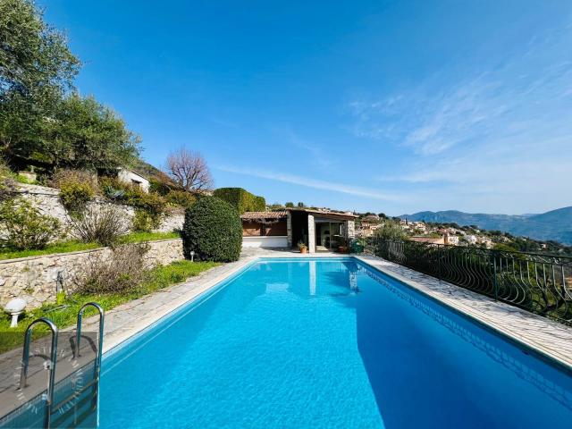 Maison vente à Grasse, Gattières