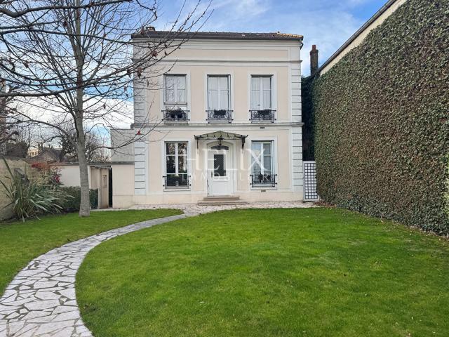 Maison vente à Saint-Germain-en-Laye, Saint-germain-en-laye