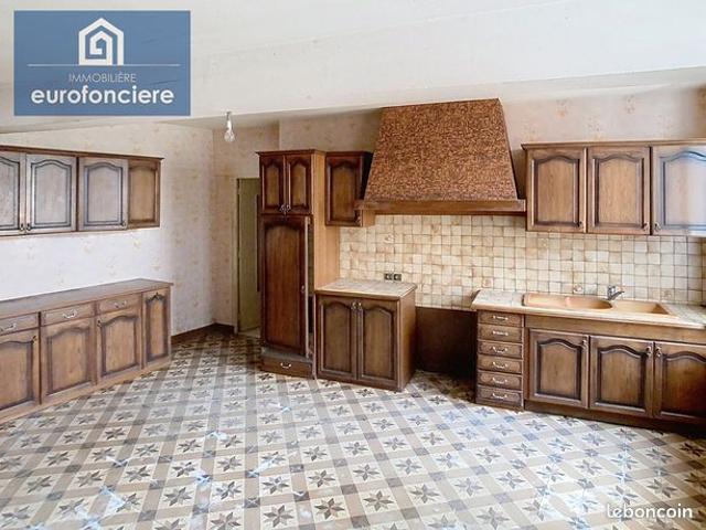 Maison vente à Troyes, Grand Est