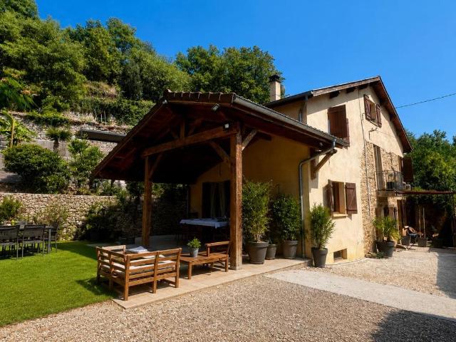 Maison vente à La Tour-du-Pin, Villemoirieu