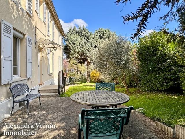 Maison vente à Saint-Germain-en-Laye, Saint-germain-en-laye