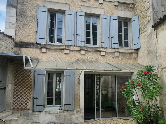 Maison vente à Jarnac