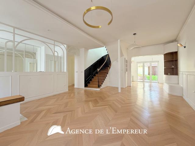 Maison vente à Village Centre-ville, Rueil-Malmaison
