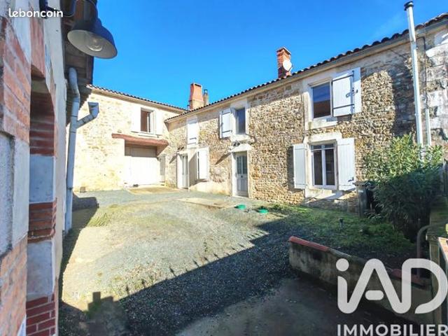 Maison vente à Fontenay-le-Comte, Saint-martin-lars-en-sainte-hermine