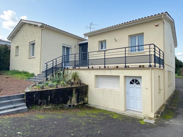 Maison vente à Angoulême, Aignes-et-puypéroux